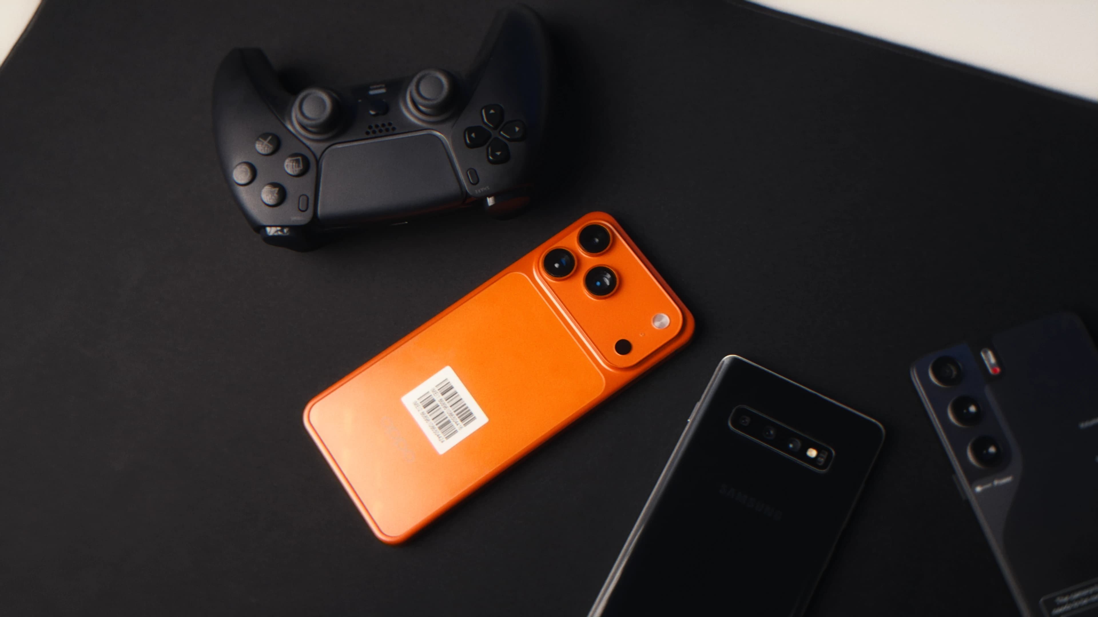 The supposed OPPO A70 Pro displayed like a normal smartphone for sale